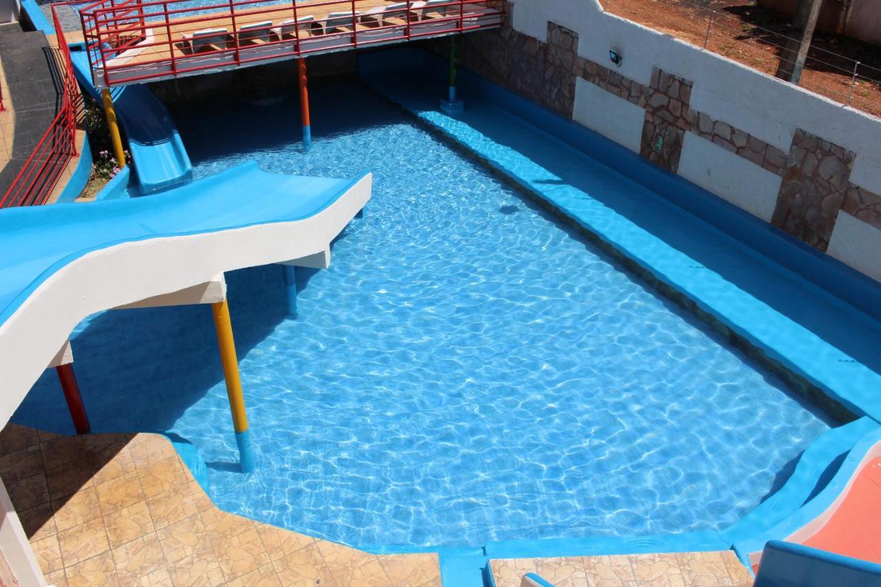 Hotel Bica Pau 2*